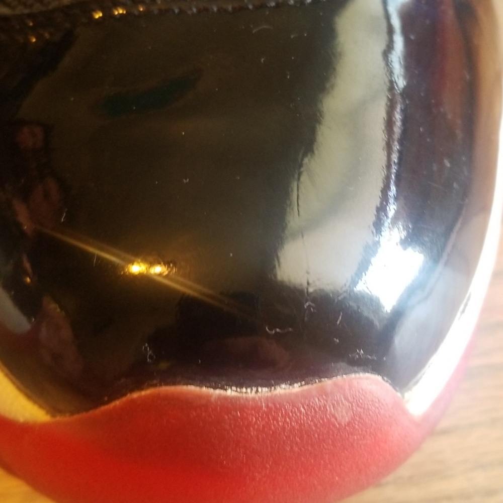 Jordan 11 breds - Picture 8 of 8